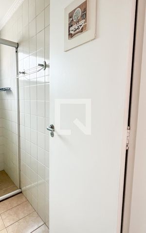 Apartamento para alugar com 58m², 2 quartos e 1 vaga Apartamento para alugar com 58m², 2 quartos e 1 vagaBanheiro