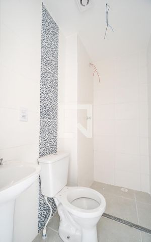 Apartamento para alugar com 38m², 2 quartos e sem vaga Apartamento para alugar com 38m², 2 quartos e sem vagaBanheiro