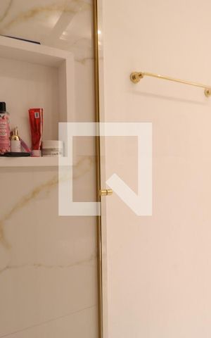Apartamento à venda com 96m², 2 quartos e 1 vagaDetalhe do Banheiro da Suíte