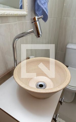 Casa de condomínio à venda com 127m², 3 quartos e 2 vagasLavabo