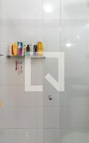 Casa de condomínio à venda com 127m², 3 quartos e 2 vagasBanheiro da Suíte