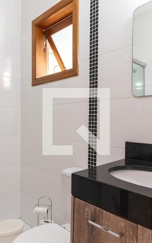 Casa de condomínio à venda com 127m², 3 quartos e 2 vagasBanheiro 3