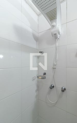 Casa de condomínio à venda com 127m², 3 quartos e 2 vagasBanheiro da Suíte