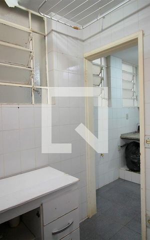 Apartamento à venda com 98m², 2 quartos e 1 vagaÁrea de Serviço