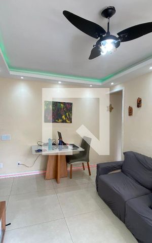 Apartamento à venda com 73m², 2 quartos e 1 vaga Apartamento à venda com 73m², 2 quartos e 1 vagaSala