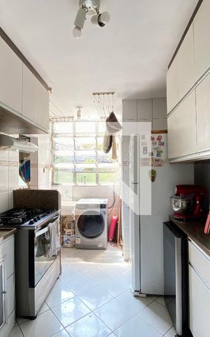 Apartamento à venda com 73m², 2 quartos e 1 vaga Apartamento à venda com 73m², 2 quartos e 1 vagaCozinha e Área de Serviço