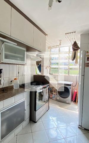 Apartamento à venda com 73m², 2 quartos e 1 vaga Apartamento à venda com 73m², 2 quartos e 1 vagaCozinha e Área de Serviço