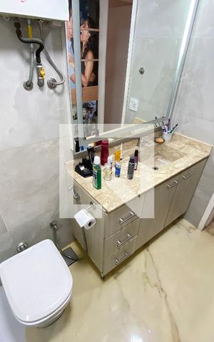 Apartamento à venda com 73m², 2 quartos e 1 vaga Apartamento à venda com 73m², 2 quartos e 1 vagaBanheiro