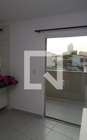 Apartamento para alugar com 40m², 2 quartos e 1 vagaSala/Cozinha