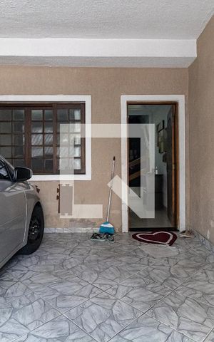 Casa à venda com 180m², 3 quartos e 1 vaga Casa à venda com 180m², 3 quartos e 1 vagaGaragem