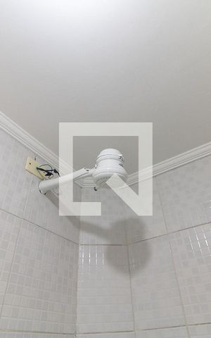 Casa à venda com 180m², 3 quartos e 1 vaga Casa à venda com 180m², 3 quartos e 1 vagaBanheiro 2