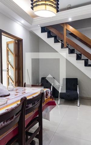 Casa à venda com 180m², 3 quartos e 1 vaga Casa à venda com 180m², 3 quartos e 1 vagaSala de Jantar