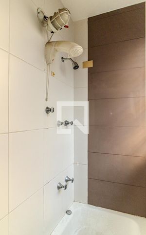 Apartamento à venda com 66m², 1 quarto e sem vagaBanheiro
