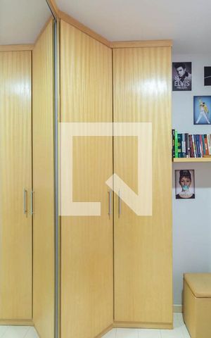 Apartamento à venda com 77m², 2 quartos e 2 vagasQuarto