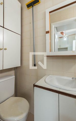 Apartamento à venda com 77m², 2 quartos e 2 vagasQuarto de Serviço
