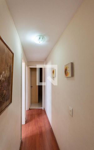 Apartamento à venda com 77m², 2 quartos e 2 vagasCorredor