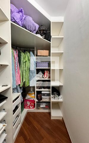 Apartamento à venda com 160m², 3 quartos e 2 vagas Apartamento à venda com 160m², 3 quartos e 2 vagasCloset da suíte