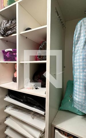 Apartamento à venda com 160m², 3 quartos e 2 vagas Apartamento à venda com 160m², 3 quartos e 2 vagasCloset da suíte