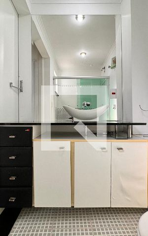 Apartamento à venda com 160m², 3 quartos e 2 vagas Apartamento à venda com 160m², 3 quartos e 2 vagasBanheiro da Suíte