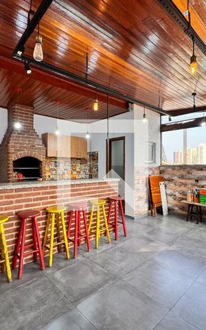 Apartamento à venda com 160m², 3 quartos e 2 vagas Apartamento à venda com 160m², 3 quartos e 2 vagasCobertura