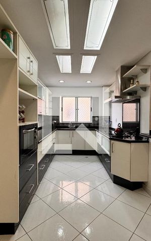 Apartamento à venda com 160m², 3 quartos e 2 vagas Apartamento à venda com 160m², 3 quartos e 2 vagasCozinha