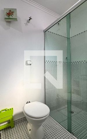 Apartamento à venda com 160m², 3 quartos e 2 vagas Apartamento à venda com 160m², 3 quartos e 2 vagasBanheiro da Suíte