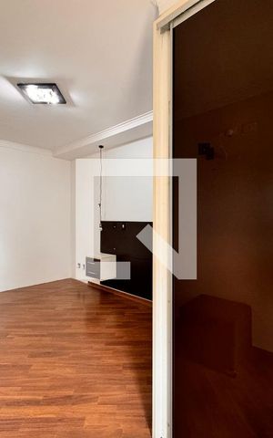 Apartamento à venda com 160m², 3 quartos e 2 vagas Apartamento à venda com 160m², 3 quartos e 2 vagasSuíte