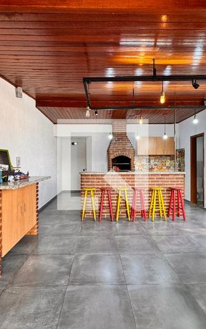 Apartamento à venda com 160m², 3 quartos e 2 vagas Apartamento à venda com 160m², 3 quartos e 2 vagasCobertura