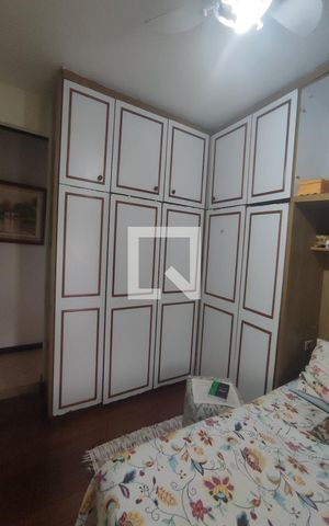 Casa à venda com 229m², 4 quartos e 3 vagas Casa à venda com 229m², 4 quartos e 3 vagas2º Pav - Suite 1