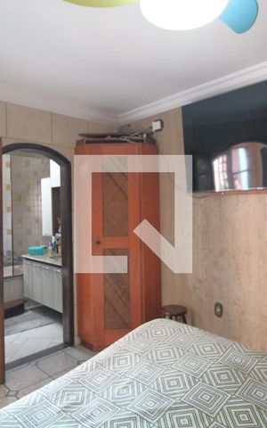 Casa para alugar com 300m², 3 quartos e 5 vagasSuíte