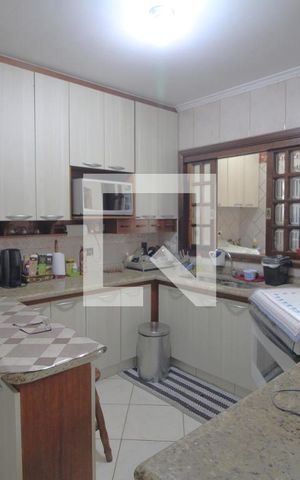 Casa para alugar com 300m², 3 quartos e 5 vagasCozinha