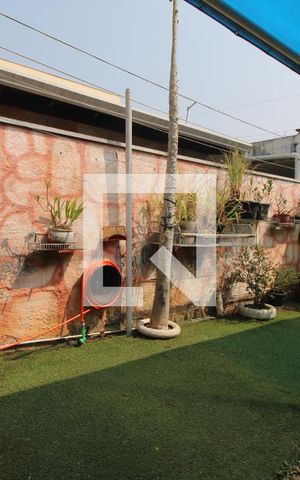 Casa para alugar com 300m², 3 quartos e 5 vagasQuintal