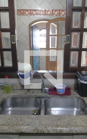 Casa para alugar com 300m², 3 quartos e 5 vagasPia da cozinha