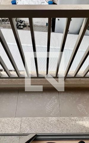 Studio para alugar com 25m², 1 quarto e sem vaga Studio para alugar com 25m², 1 quarto e sem vagaSacada