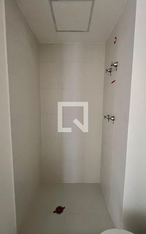 Studio para alugar com 25m², 1 quarto e sem vaga Studio para alugar com 25m², 1 quarto e sem vagaBanheiro