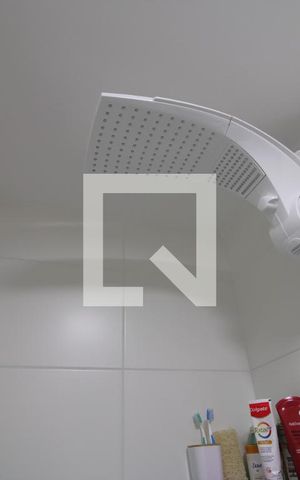 Apartamento à venda com 27m², 1 quarto e sem vagaChuveiro