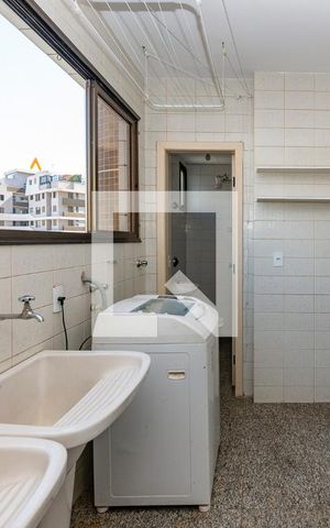Apartamento à venda com 180m², 4 quartos e 4 vagasÁrea de Serviço