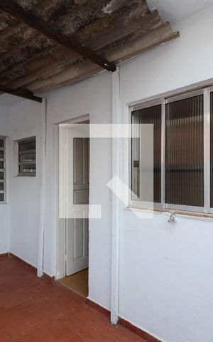Casa à venda com 157m², 2 quartos e 4 vagas Casa à venda com 157m², 2 quartos e 4 vagasquintal e area de serviço