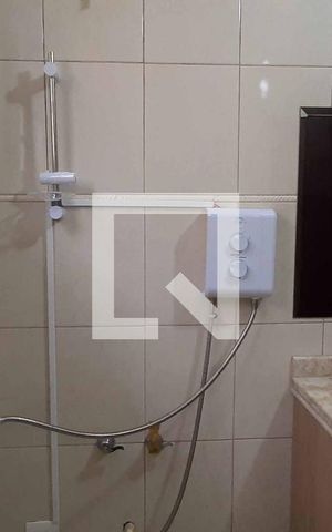 Casa à venda com 360m², 4 quartos e 5 vagas Casa à venda com 360m², 4 quartos e 5 vagasBanheiro da Suíte 1