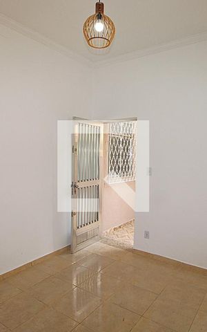Casa à venda com 52m², 1 quarto e sem vagaSala