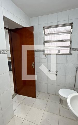 Casa à venda com 52m², 1 quarto e sem vagaBanheiro