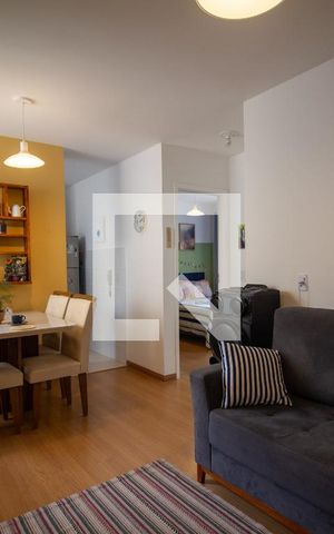 Apartamento à venda com 45m², 2 quartos e 1 vaga Apartamento à venda com 45m², 2 quartos e 1 vagaSala