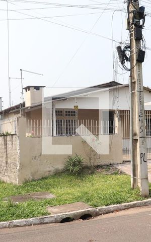 Casa à venda com 160m², 2 quartos e 2 vagasFachada