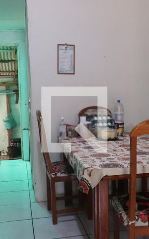 Casa à venda com 160m², 2 quartos e 2 vagasCozinha