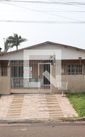 Casa à venda com 160m², 2 quartos e 2 vagasFachada