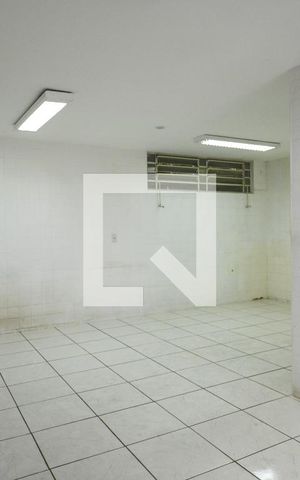 Casa à venda com 311m², 3 quartos e 5 vagas Casa à venda com 311m², 3 quartos e 5 vagasCozinha