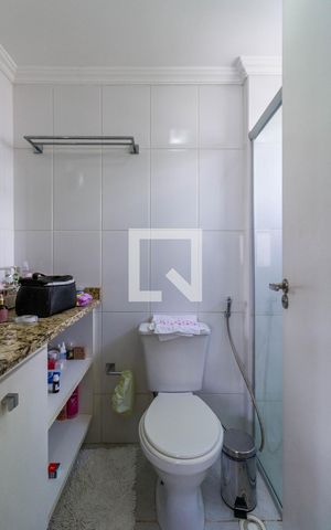Apartamento para alugar com 84m², 2 quartos e 2 vagas Apartamento para alugar com 84m², 2 quartos e 2 vagasBanheiro