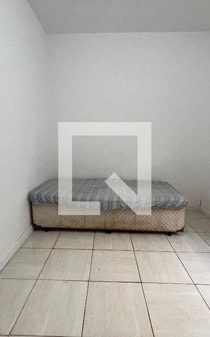 Casa à venda com 370m², 5 quartos e 4 vagas Casa à venda com 370m², 5 quartos e 4 vagasQuarto 2