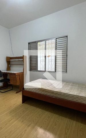 Casa à venda com 370m², 5 quartos e 4 vagas Casa à venda com 370m², 5 quartos e 4 vagasQuarto 1