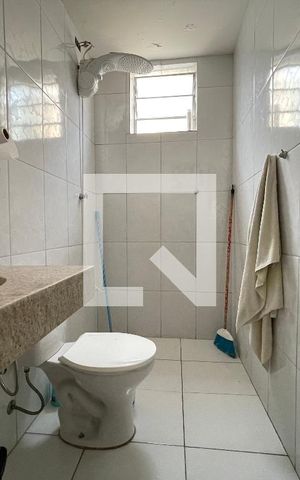 Casa à venda com 370m², 5 quartos e 4 vagas Casa à venda com 370m², 5 quartos e 4 vagasbanheiro 4